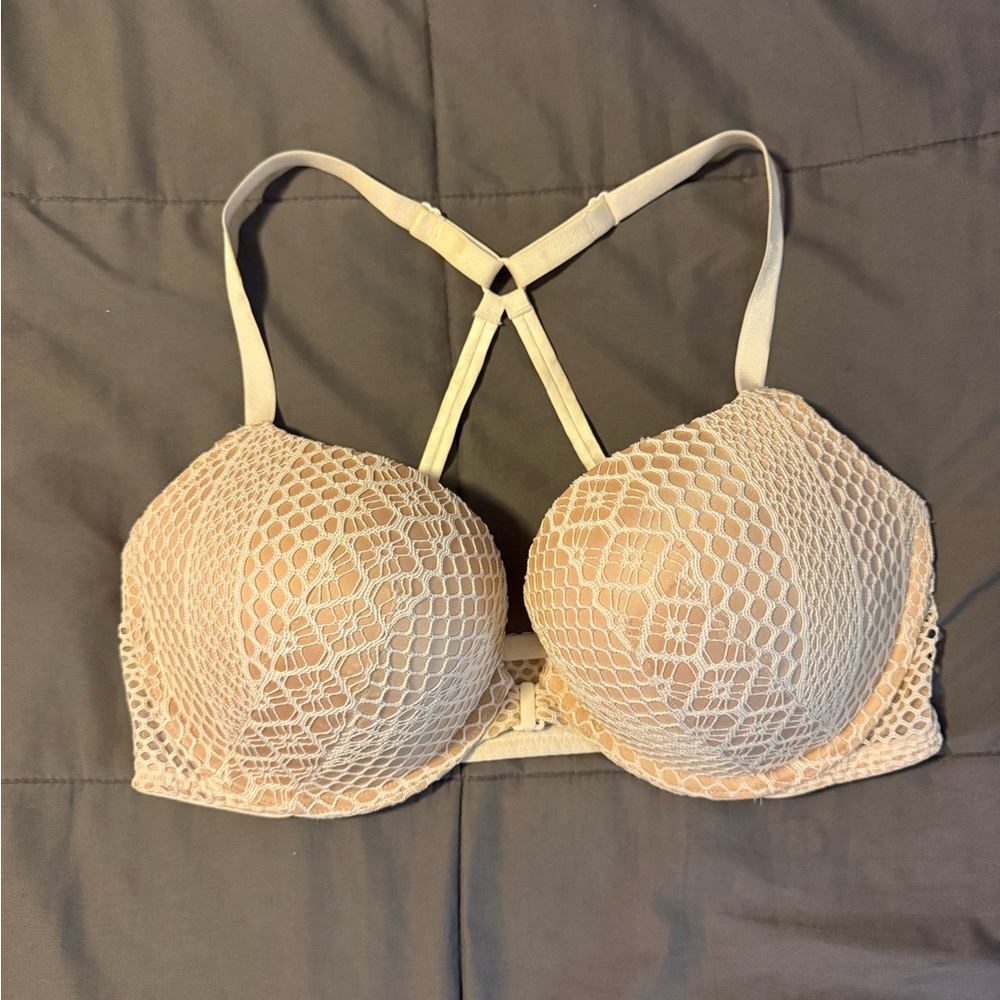 Victoria's Secret Beige Lace Bra